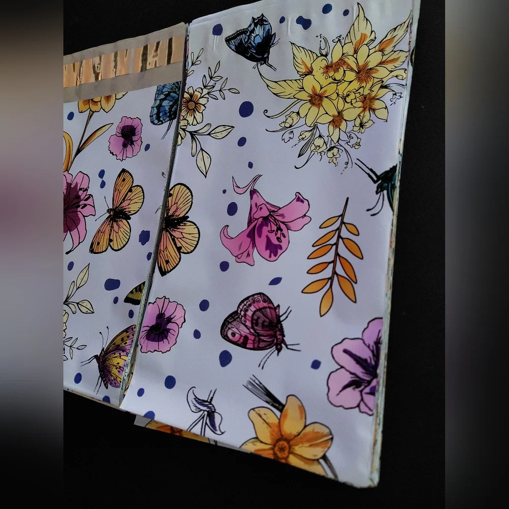 20ct. 6x9 Polymailers Random Thank You Cards And Stickers